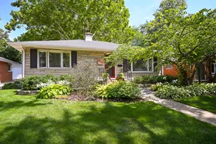 519 Byron Ct, Wheaton, IL 60187 - Photo 31