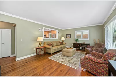 519 Byron Court, Wheaton, IL 60187 - Photo 5