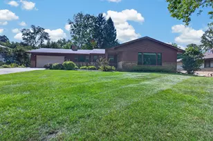 1112 Prestwick Pkwy, Rockford, IL 61107 - Photo 1