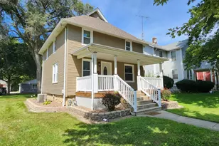 271 S Main St, Manteno, IL 60950 - Photo 1
