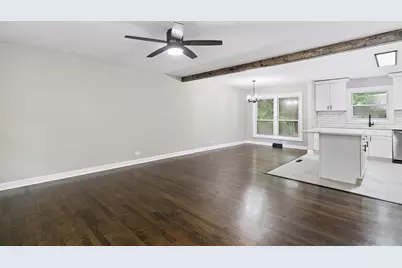 671 W Saint Aubin Drive, Addison, IL 60101 - Photo 7