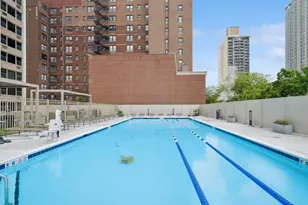 555 W Cornelia Ave, Chicago, IL 60657 - Photo 13