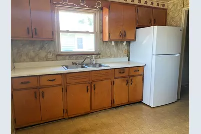 1610 N Sterling Street, Streator, IL 61364 - Photo 7