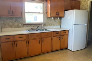 1610 N Sterling St, Streator, IL 61364 - Photo 7