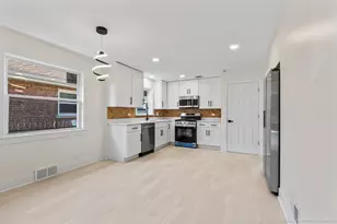 12334 S Loomis St, Calumet Park, IL 60827 - Photo 5