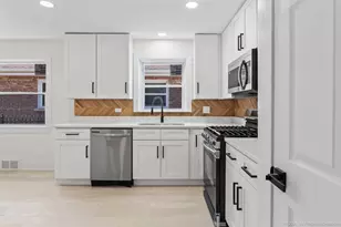 12334 S Loomis St, Calumet Park, IL 60827 - Photo 7