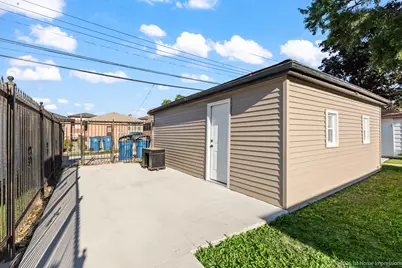 12334 S Loomis Street, Calumet Park, IL 60827 - Photo 23