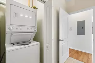 1618 S Halsted St, Chicago, IL 60608 - Photo 9