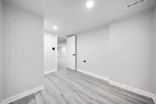 6525 S Bell Ave, Chicago, IL 60636 - Photo 19