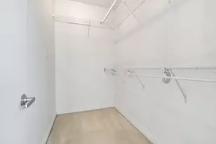 859 W Erie St, Chicago, IL 60642 - Photo 9