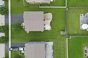 6013 Autumn Oaks Dr, Joliet, IL 60431 - Photo 35