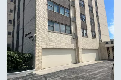 141 N La Grange Road #802, La Grange, IL 60525 - Photo 3