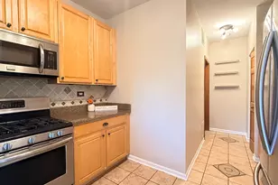 2437 Oneida Ln, Naperville, IL 60563 - Photo 5
