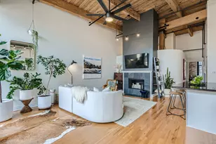 1670 N Claremont Ave, Chicago, IL 60647 - Photo 3