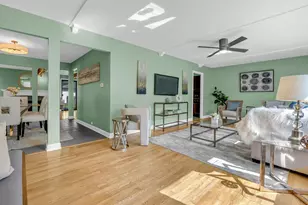 727 Skyline Dr, Barrington, IL 60010 - Photo 5