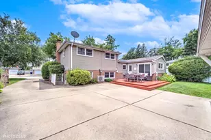 148 Jeffery Ln, Des Plaines, IL 60018 - Photo 35