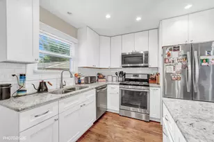 148 Jeffery Ln, Des Plaines, IL 60018 - Photo 7