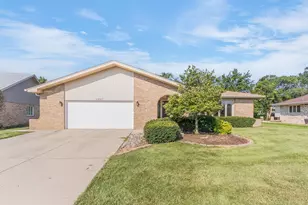 11687 Valley Brook Dr, Orland Park, IL 60467 - Photo 1