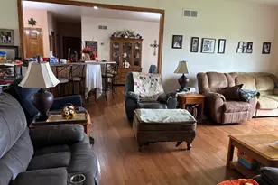 530 E Meuser Dr, Paxton, IL 60957 - Photo 7