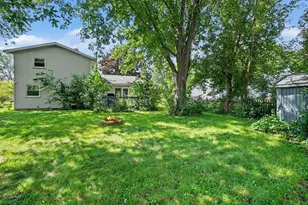1055 Belle Plaine Ave, Gurnee, IL 60031 - Photo 15