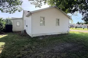 811 S Monroe St, Streator, IL 61364 - Photo 21
