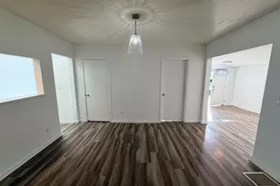 811 S Monroe St, Streator, IL 61364 - Photo 5