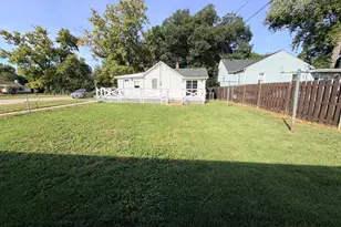811 S Monroe St, Streator, IL 61364 - Photo 17
