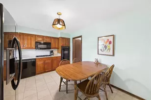 7041 Springside Ave, Downers Grove, IL 60516 - Photo 5