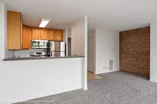 5950 Oakwood Dr, Lisle, IL 60532 - Photo 7