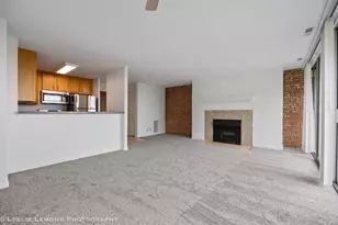5950 Oakwood Dr, Lisle, IL 60532 - Photo 5