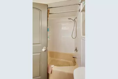 116 W Central Road, Arlington Heights, IL 60005 - Photo 23