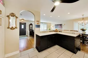 116 W Central Rd, Arlington Heights, IL 60005 - Photo 11