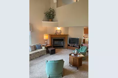 19 Crystal Court, Bloomington, IL 61704 - Photo 5