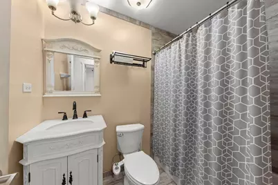 7101 Edgebrook Lane, Hanover Park, IL 60133 - Photo 19