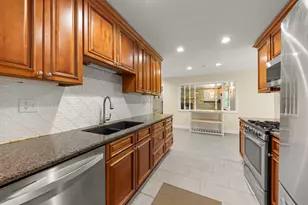 7101 Edgebrook Ln, Hanover Park, IL 60133 - Photo 7