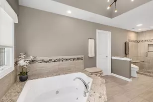 372 S Kenilworth Ave, Elmhurst, IL 60126 - Photo 37