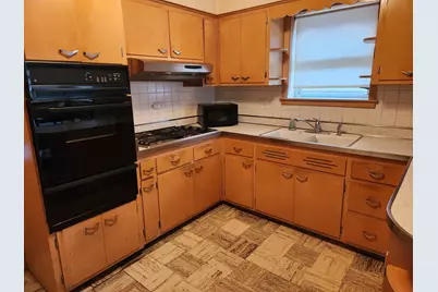 1941 N 75th Avenue, Elmwood Park, IL 60707 - Photo 7