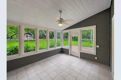 1677 Barberry Circle, Freeport, IL 61032 - Photo 45