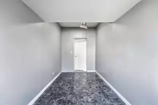 2333 S Whipple St, Chicago, IL 60623 - Photo 17