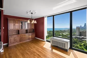 2500 N Lakeview Ave, Chicago, IL 60614 - Photo 7