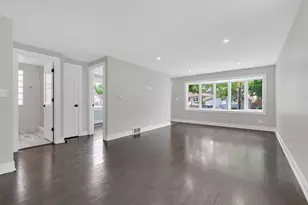 5505 N Nagle Ave, Chicago, IL 60630 - Photo 3