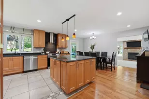 26792 W Lakeview Dr S, Lake Barrington, IL 60084 - Photo 3