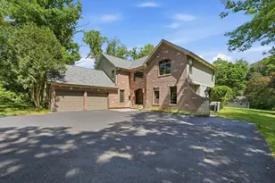 26792 W Lakeview Dr S, Lake Barrington, IL 60084 - Photo 1