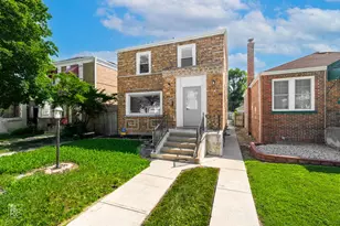 10639 S Forest Ave, Chicago, IL 60628 - Photo 1