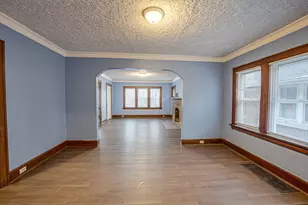 2403 Elm St, Rockford, IL 61102 - Photo 5