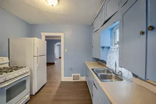2403 Elm St, Rockford, IL 61102 - Photo 9