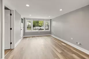4624 N Springfield Ave, Chicago, IL 60625 - Photo 3