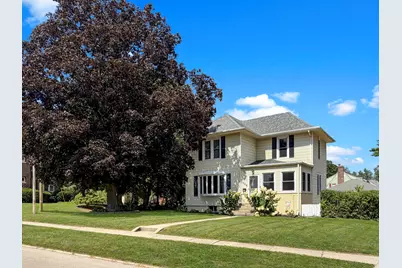 1426 W Lincoln Boulevard, Freeport, IL 61032 - Photo 1
