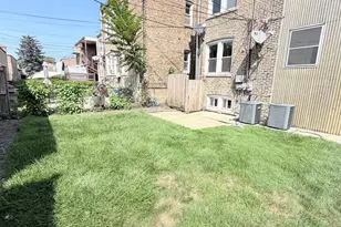 5706 N Maplewood Ave, Chicago, IL 60659 - Photo 13