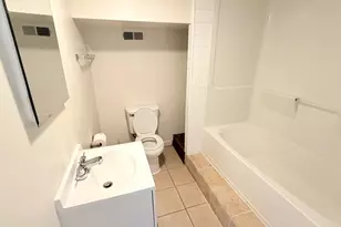 5706 N Maplewood Ave, Chicago, IL 60659 - Photo 9